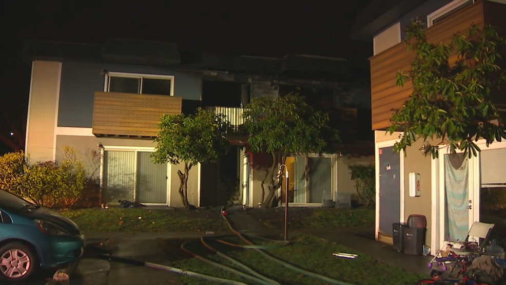 3 injured in fire that burned Renton apartment building KOMO