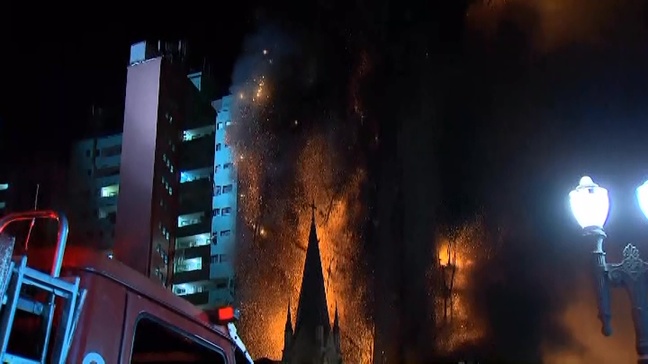 Building collapses after massive fire in Brazil