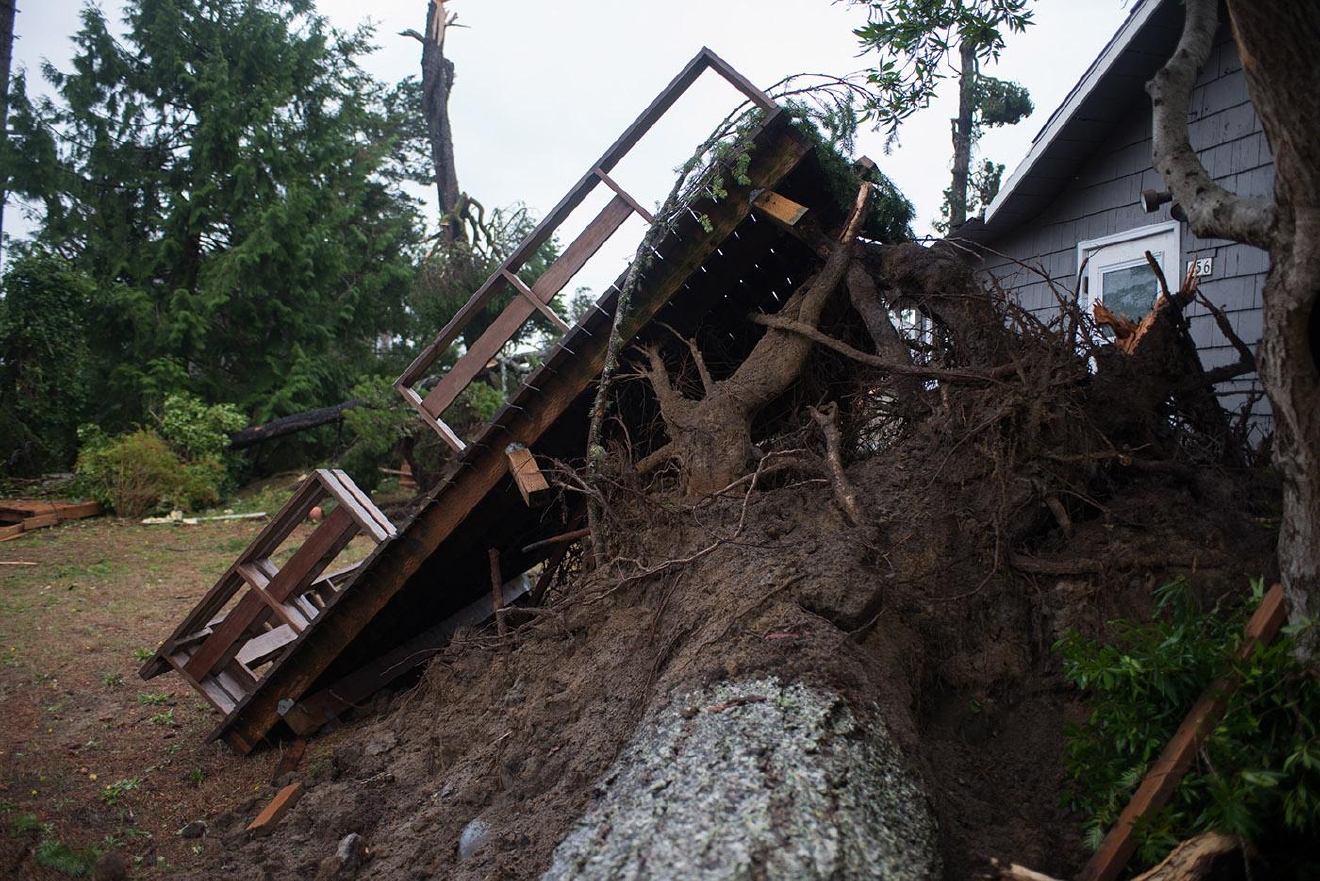 article rare tornado hits manzanita oregon article rare tornado hits manzanita oregon