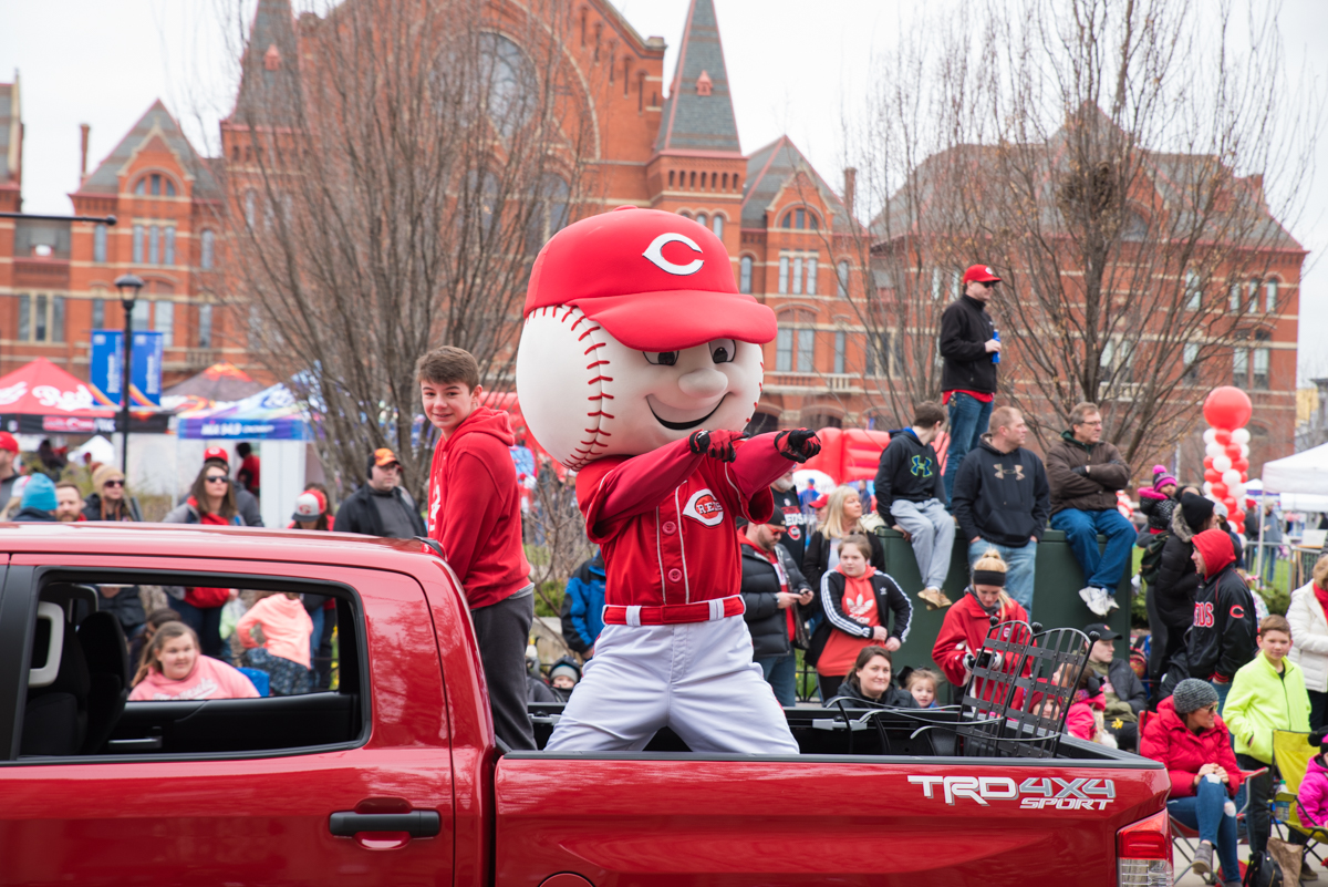 Photos The 99th Annual Cincinnati Reds Opening Day Parade (2018