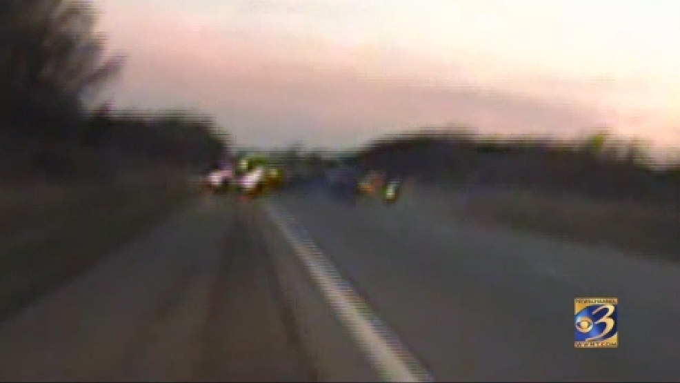 Dashcam Video Shows Drunk Driver Driving Through Oncoming Traffic Wwmt 