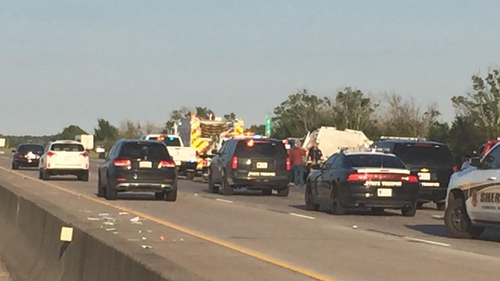 Crash on I10E near Winnie shuts down lanes for hours KFDM