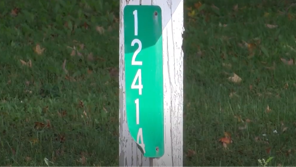 fire-department-reflective-address-sign-makes-all-the-difference-in