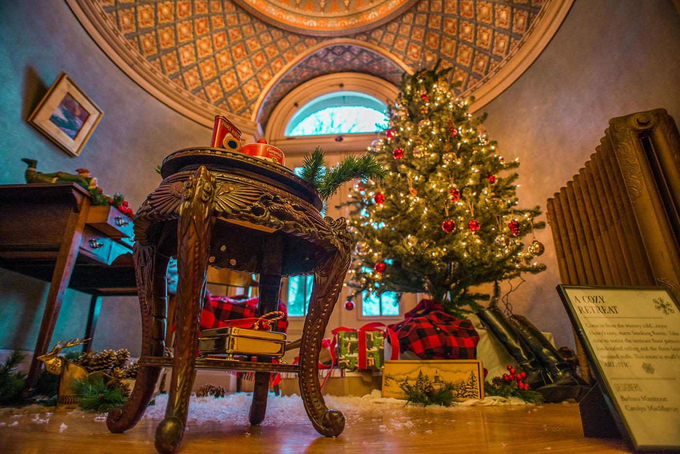 Photos Celebrating the holidays at Pittock Mansion KATU