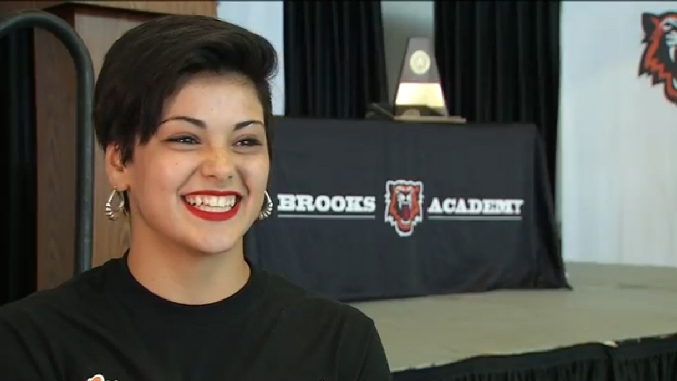 Brooks Academy's Sabrina Albury wrestles her way to triumph WOAI